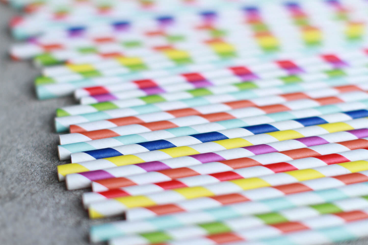 paper straws coloured